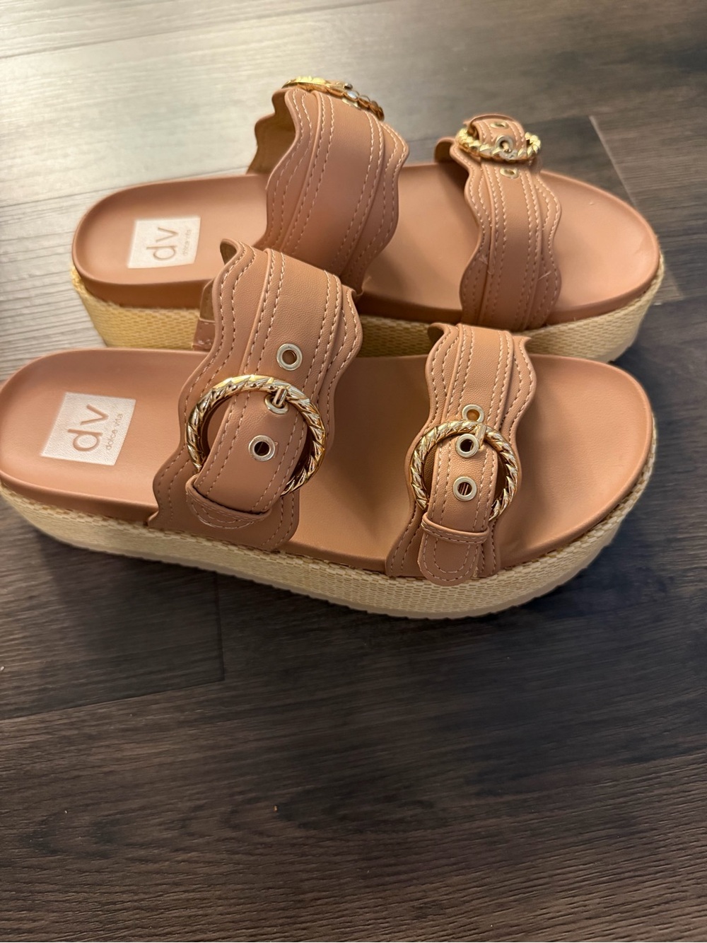 Platform sandals